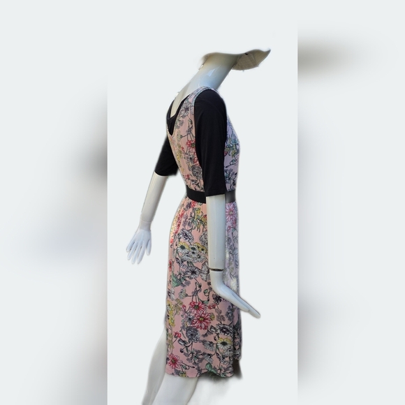 Gilmour Floral Sleeveless Dress. Rayon Blend, Med, Layers Well - Picture 10 of 13